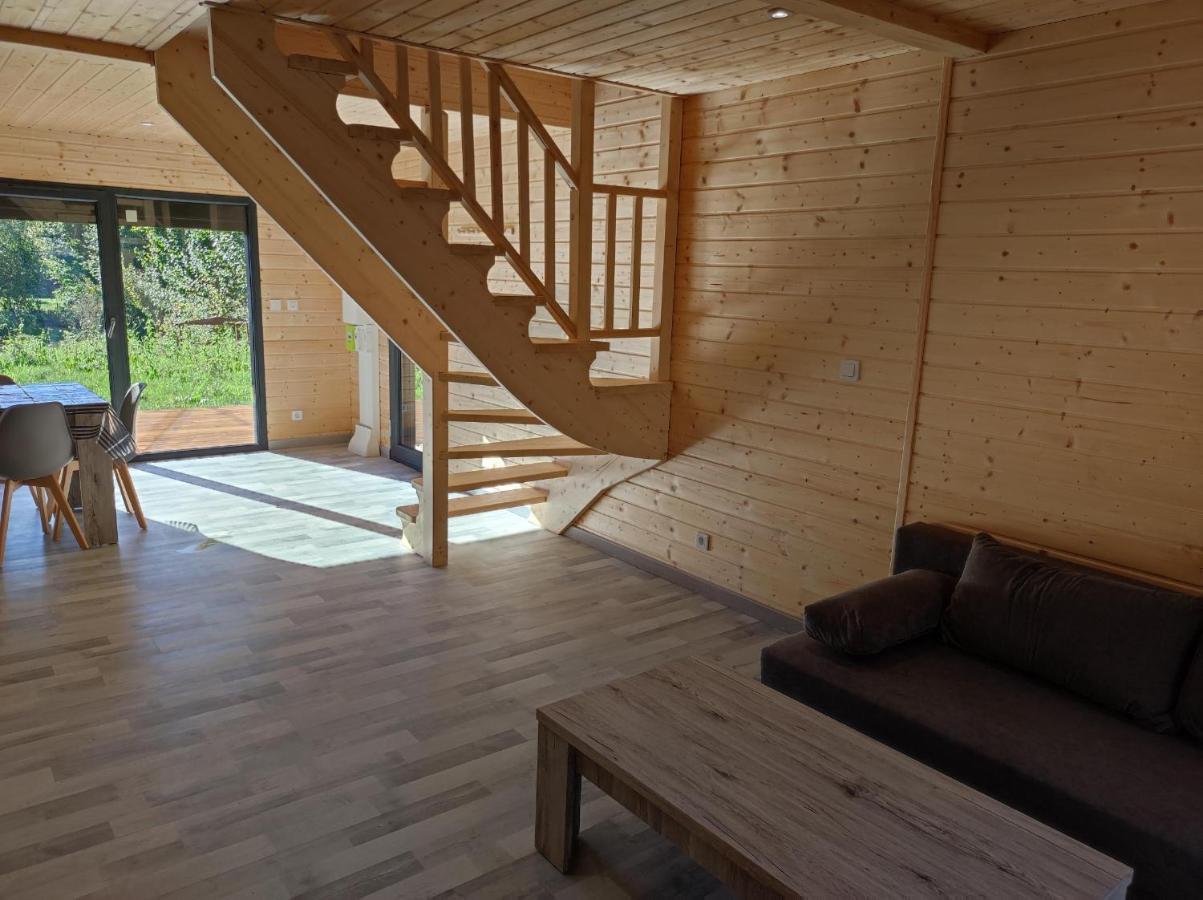 6 Personnes A La Campagne Chalet Singly